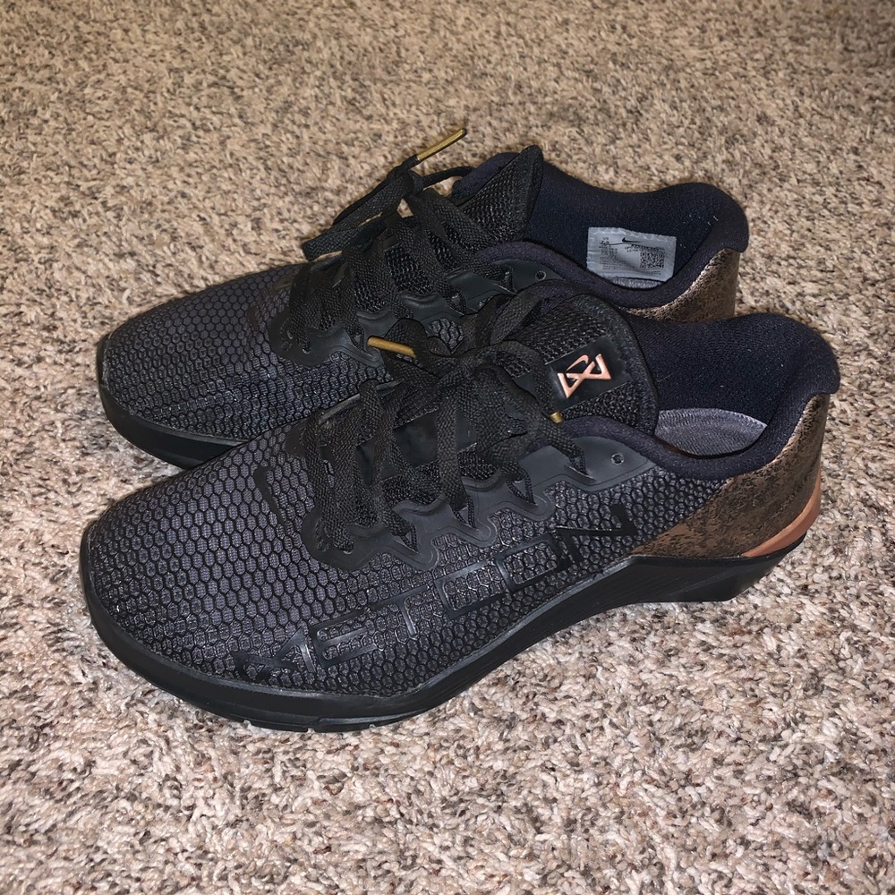 Nike metcon 7.5 black rose gold